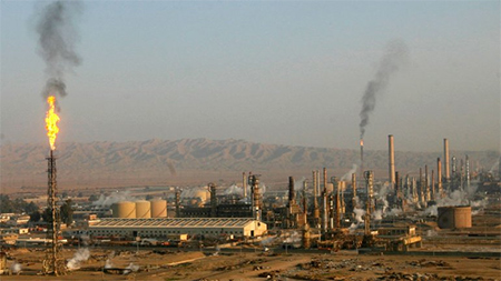 la mayor refineria en iraq